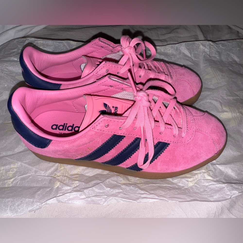 Adidas Women's Pink and Navy Sneakers